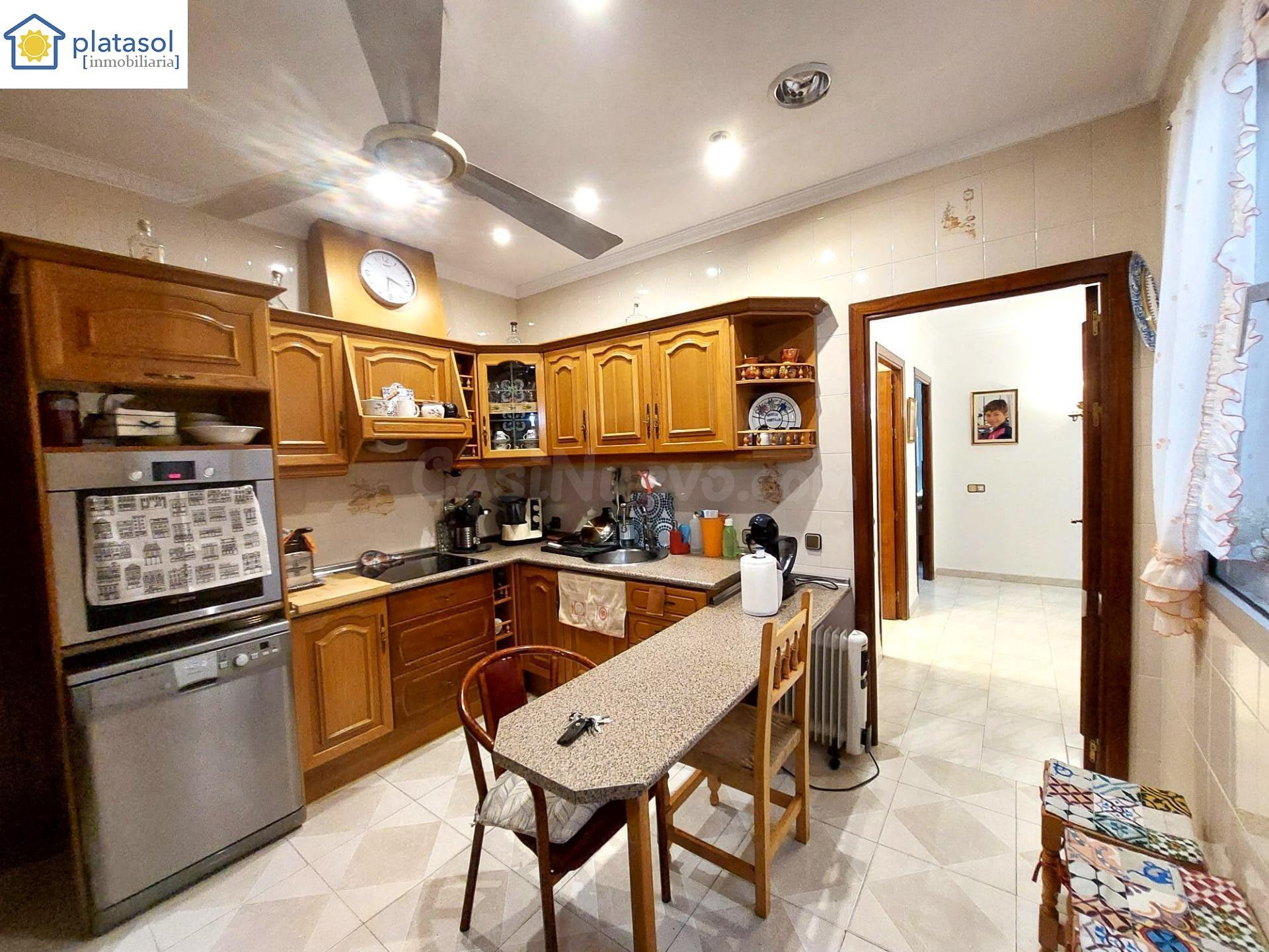 Espectacular casa de pueblo de 160 m2 con terraza, azotea pa - foto 5