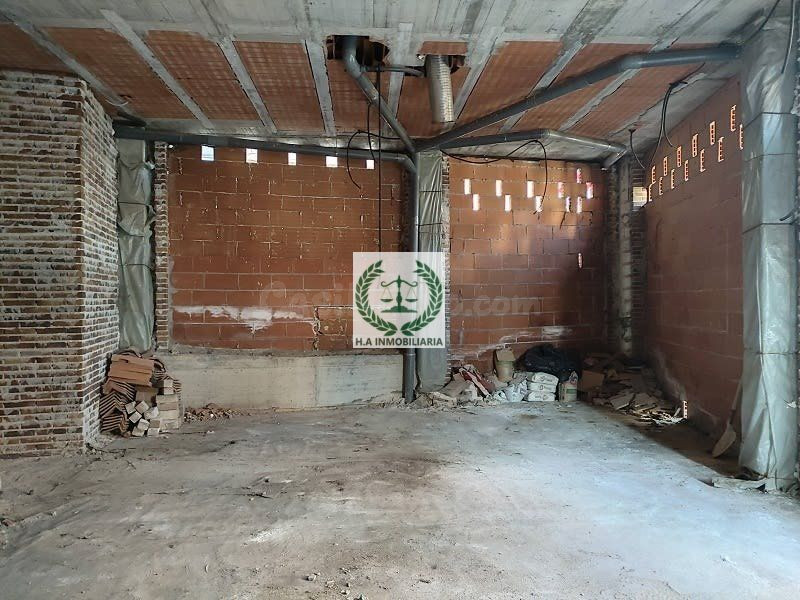 Local comercial 41m² en venta - Pedrezuela - foto 2