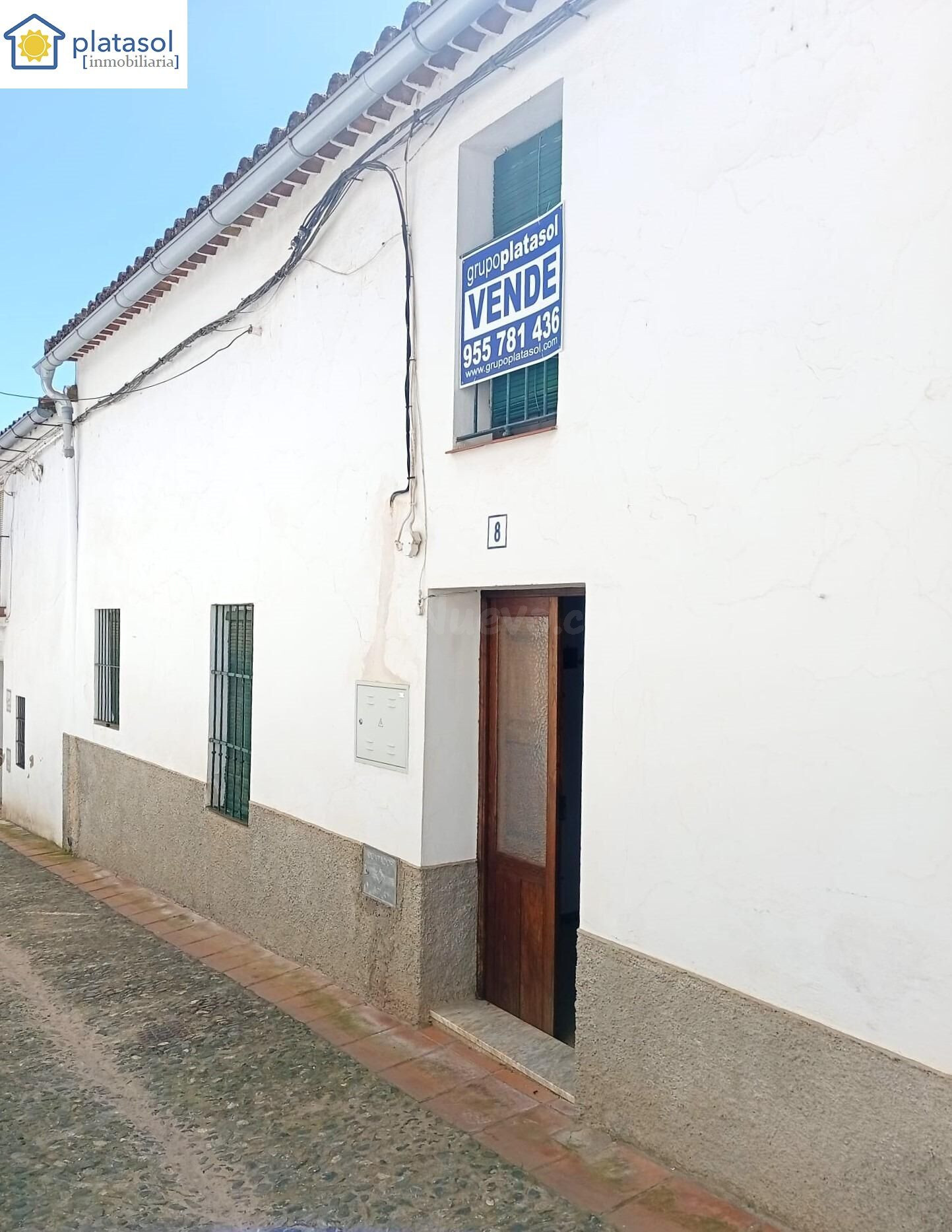 Gran casa de pueblo con patio y encanto en el centro de Higu - foto 3