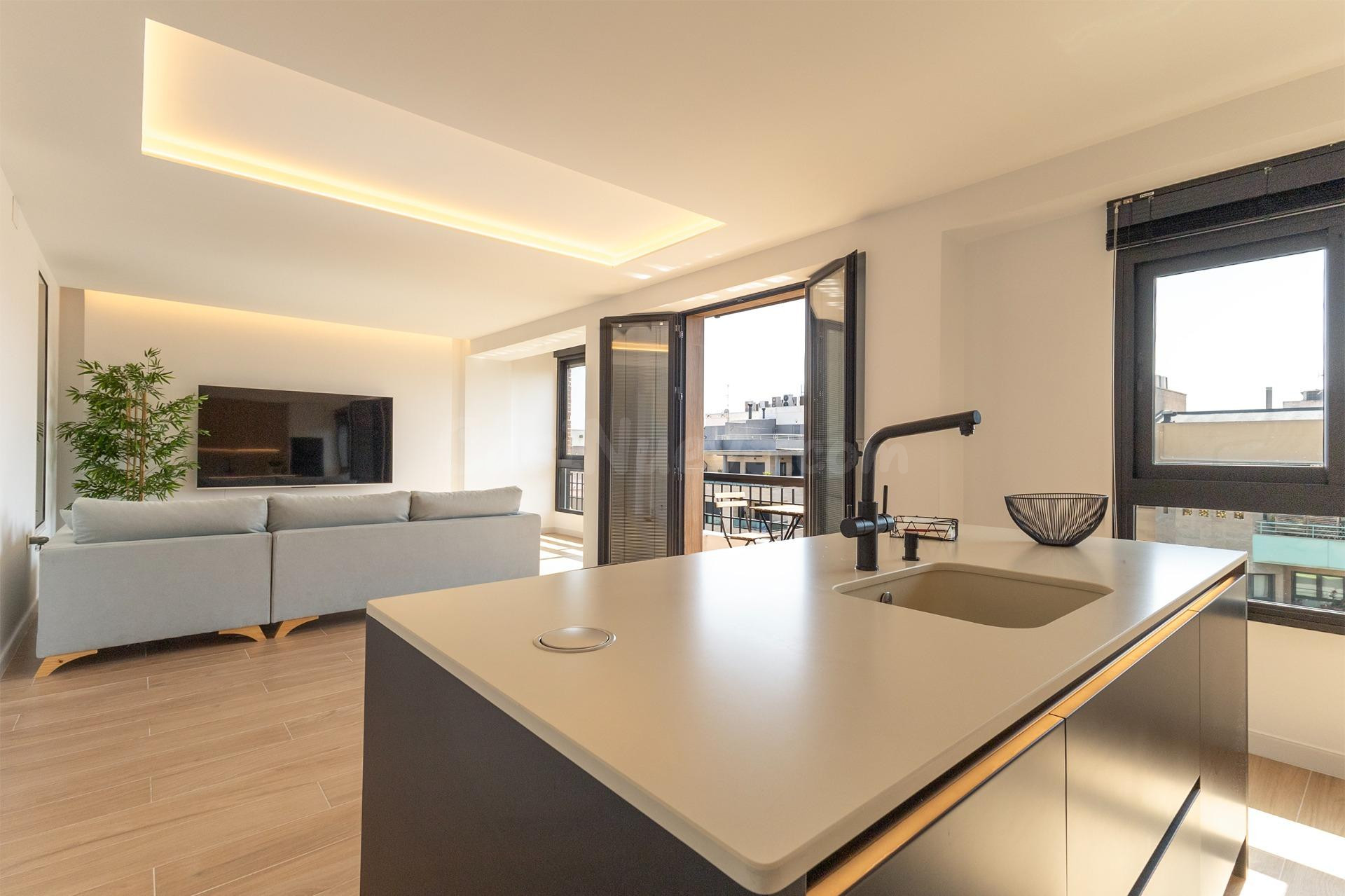 ✨ Luz, Vistas y Diseño Premium Reformado: Tu Oasis Moderno e - foto 4