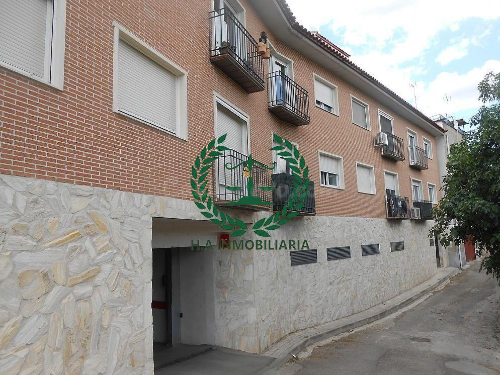 SE VENDE PLAZA DE GARAJE EN EL VELLON, CALLE COLMENAS - foto 2