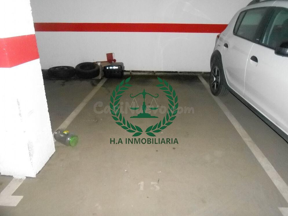 SE VENDE PLAZA DE GARAJE EN EL VELLON, CALLE COLMENAS - foto 5