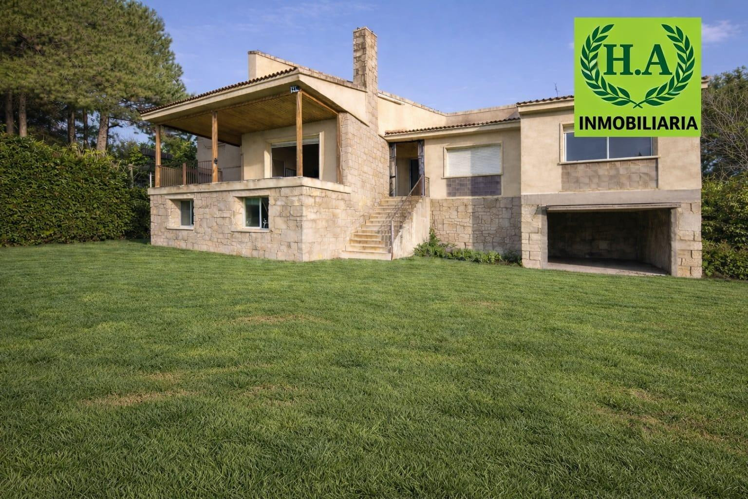 Exclusivo Chalet Unifamiliar en Urbanización Privada - foto 2