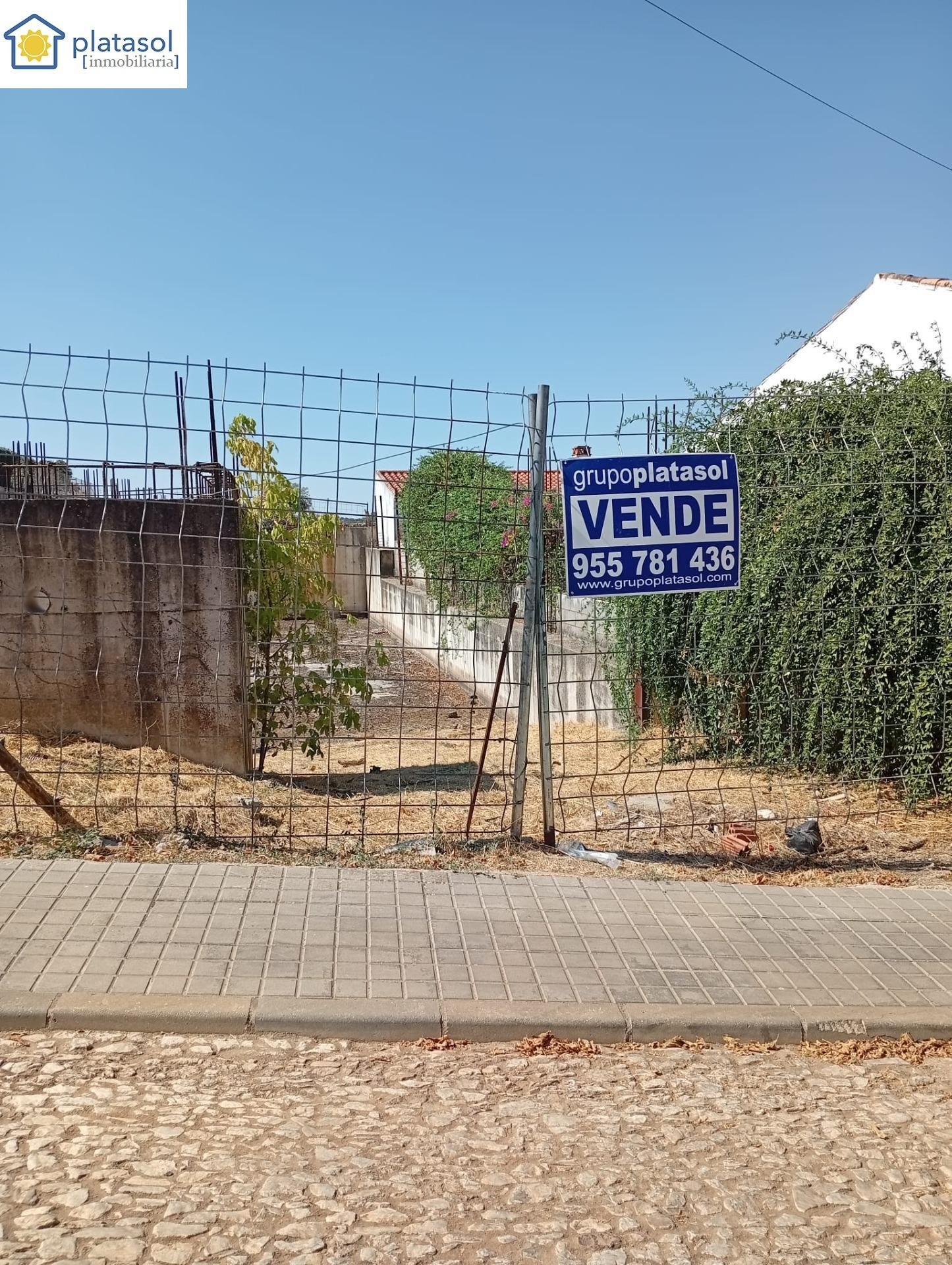 Terreno urbano en el centro de Corteconcepción - foto 4