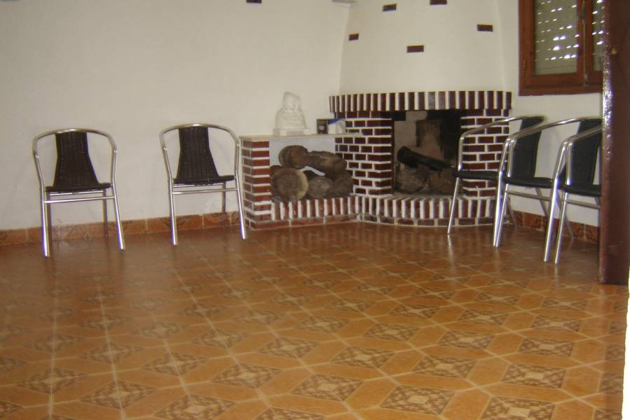 Casa de campo 5 habitaciones 334m² en venta - Campo de futbo - foto 4