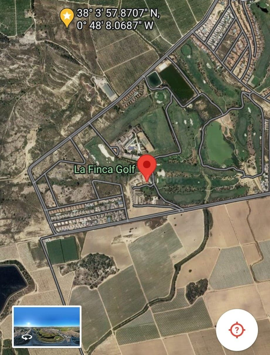 Finca rústica en venta - El campo de golf la finca - foto 2