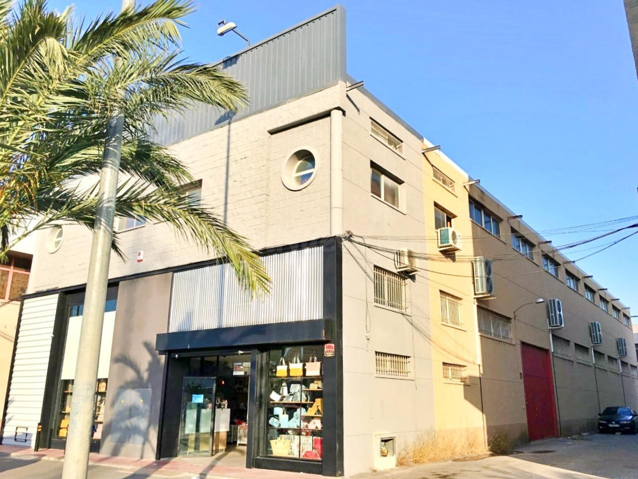 Local comercial en venta - Carrus