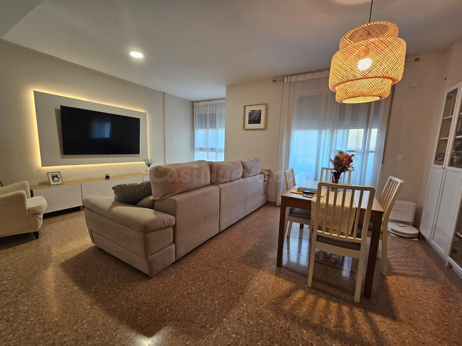Excelente Piso Semi Nuevo con Plaza de Garaje en Massanassa! - foto 4