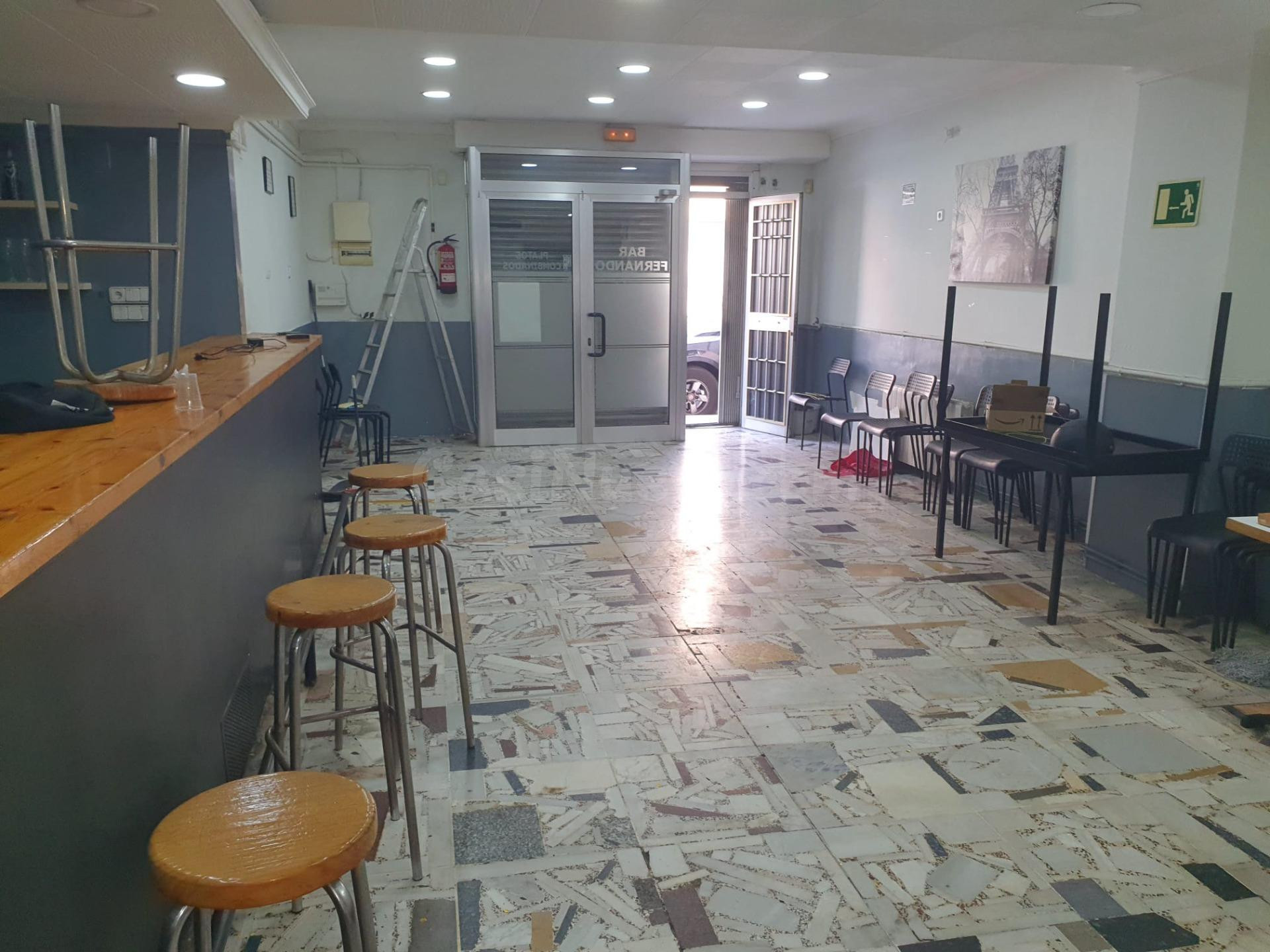 Local Comercial en Venta - Oportunidad Única en Sabadell, To