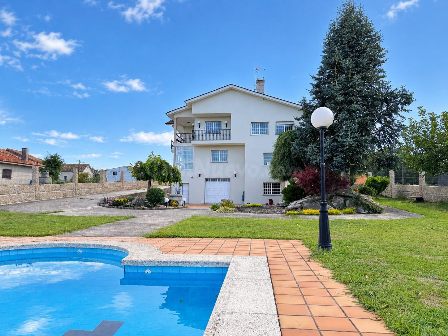 CASA CON PISCINA 10 MINUTOS DE PONTEVEDRA