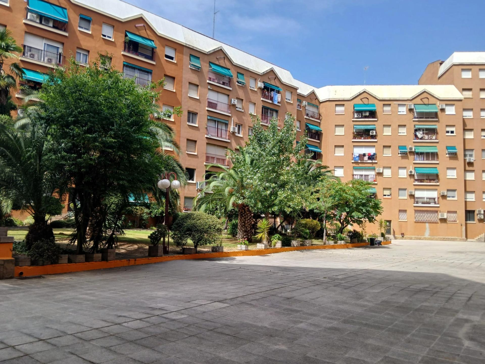 Piso, parking, trastero. Oportunidad Única en La Creu Alta - foto 3