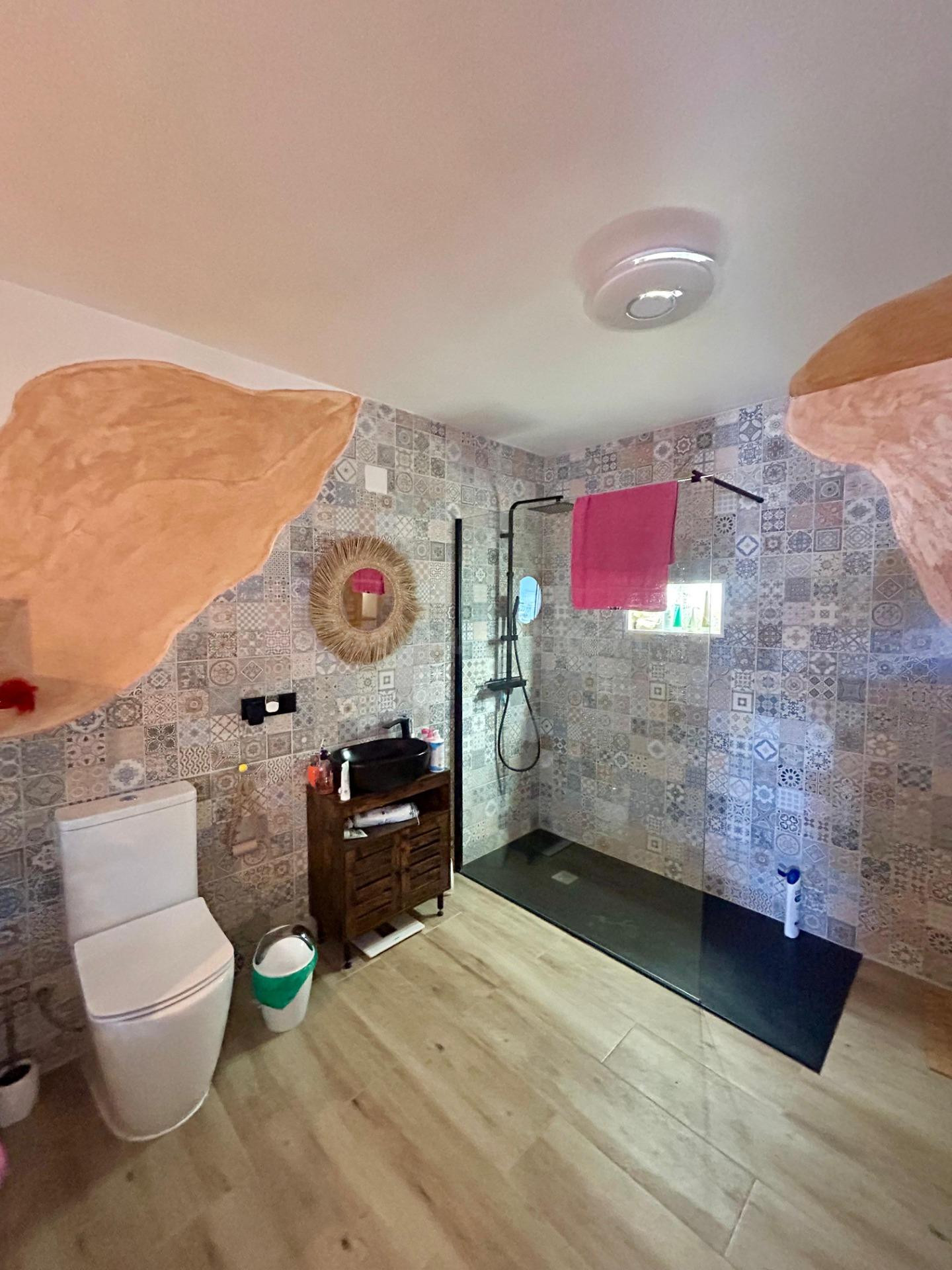 Moderno loft con zona de chill out, jacuzzi y licencia turís - foto 5