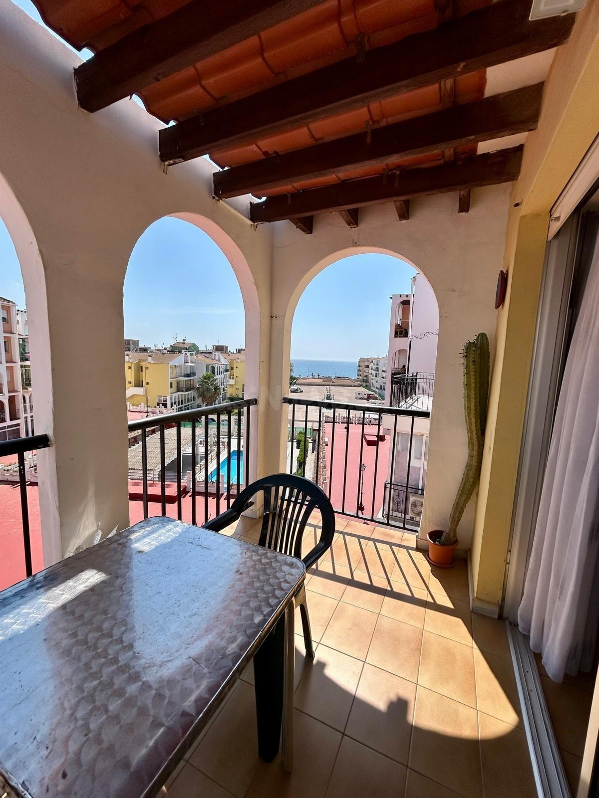 Ático dúplex con vistas al mar y amplia terraza a 300 metros de la playa | Mar Azul – Torrevieja | 156.000 €
