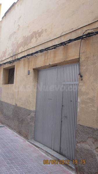 Nave industrial 300m² en alquiler - 03640