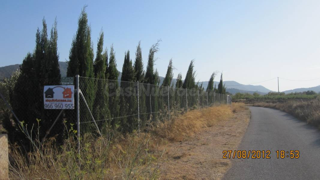 Parcela 7500m² en venta - MADARA