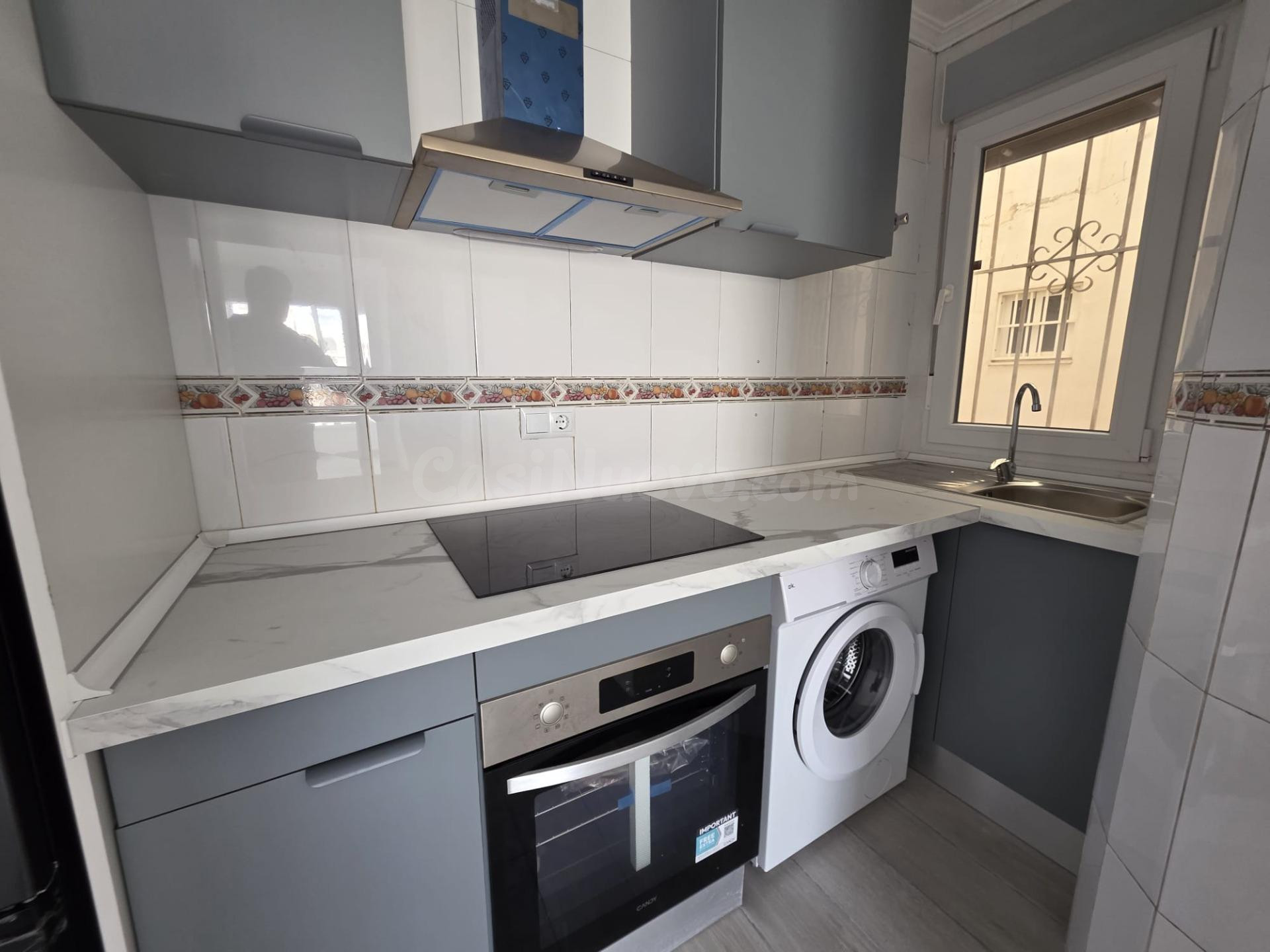 Apartamento Reformado en el Corazón de Torrevieja - ZONA HAB - foto 5