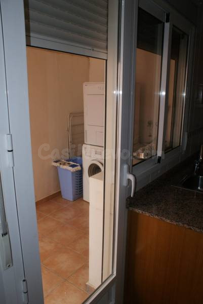 Bungalow semi nuevo sin amueblar - foto 5