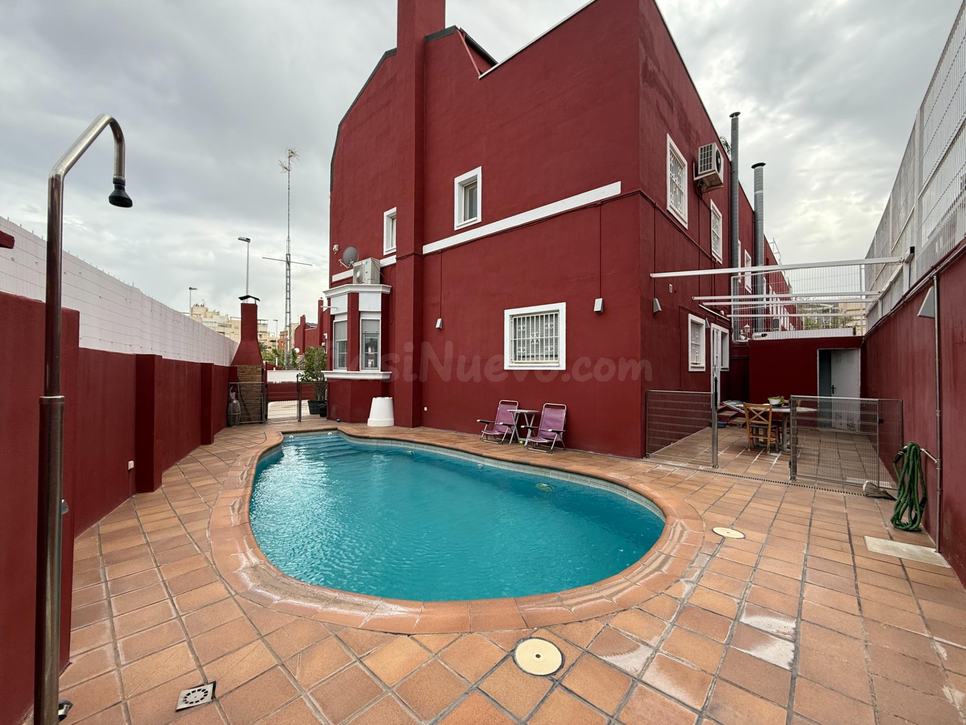 EXTRAORDINARIO BUNGALOW SEMI ADOSADO - foto 4