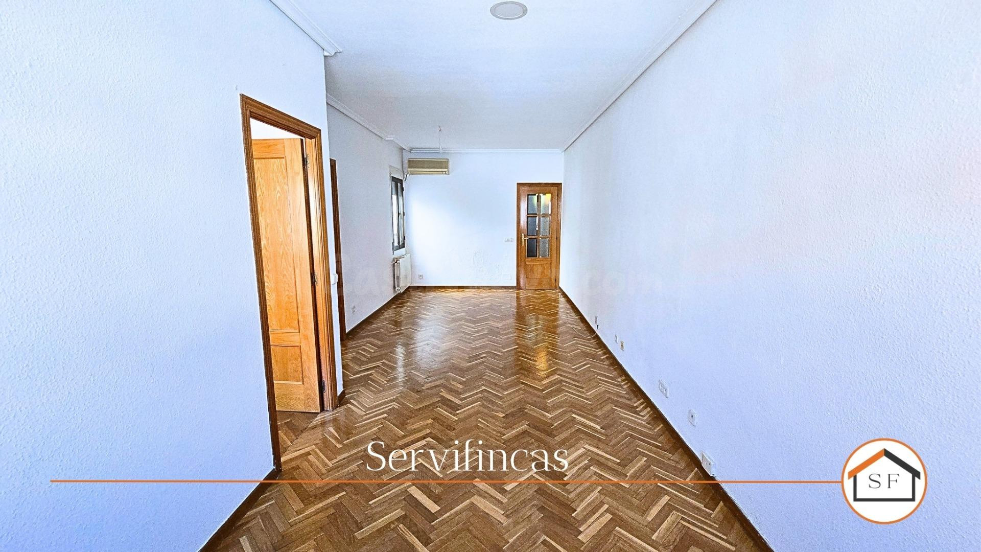 Alquiler de piso de 3 habitaciones en Pacífico - foto 2