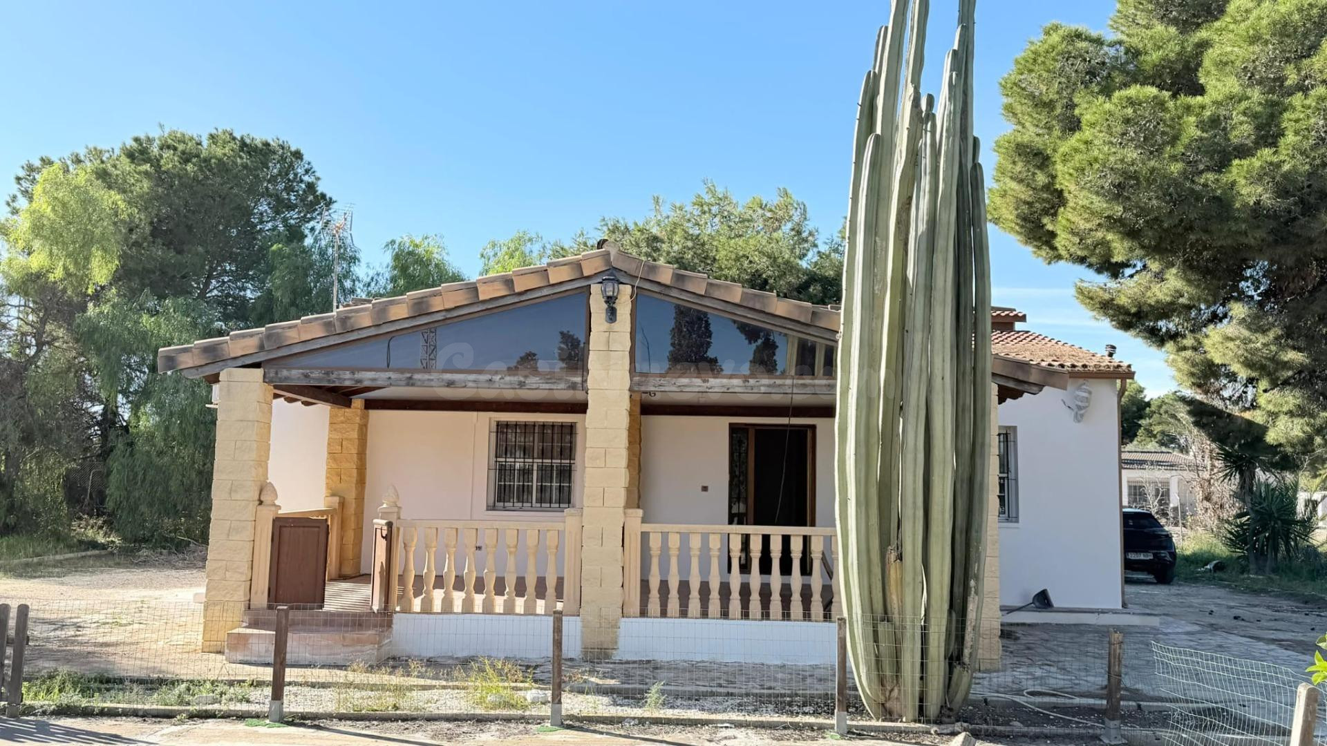 SE VENDE BONITO CHALET EN TORRELLANO ALTO (zona Newton Colle - foto 3
