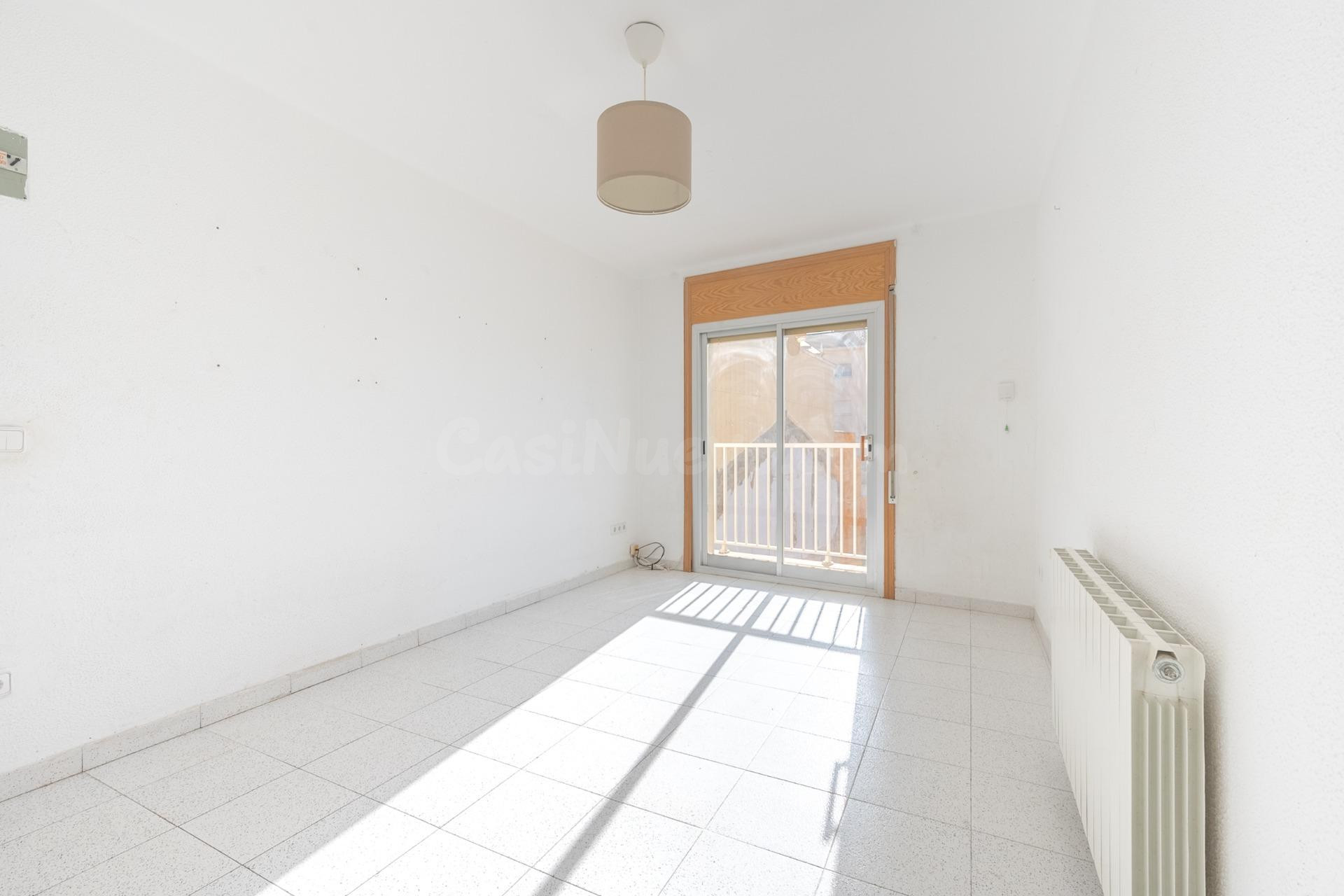 Piso en venta en Vilanova i la Geltrú – Calle Sant Cristòfol - foto 3