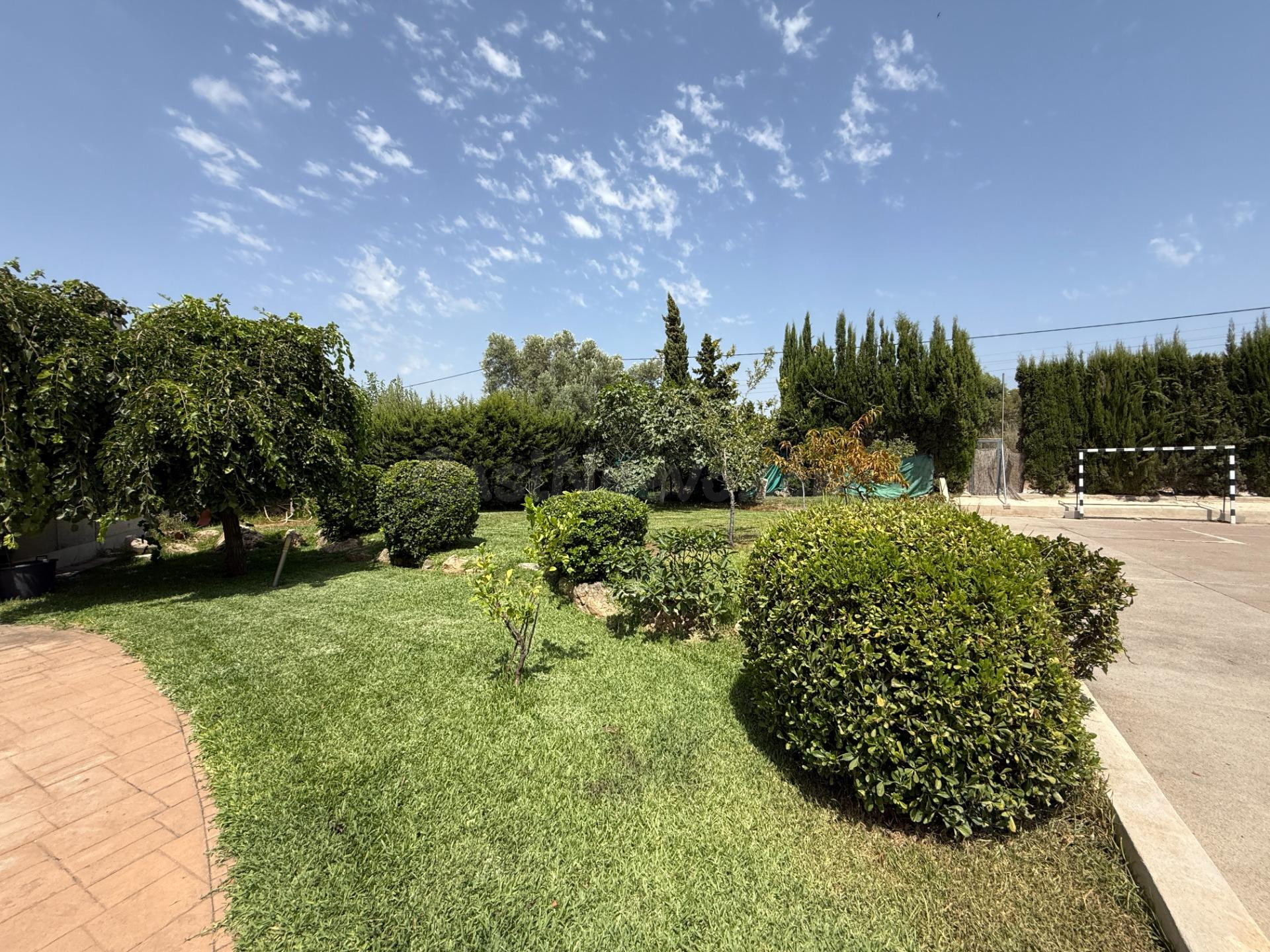 Exclusivo chalet Independiente en urbanización privada - foto 4