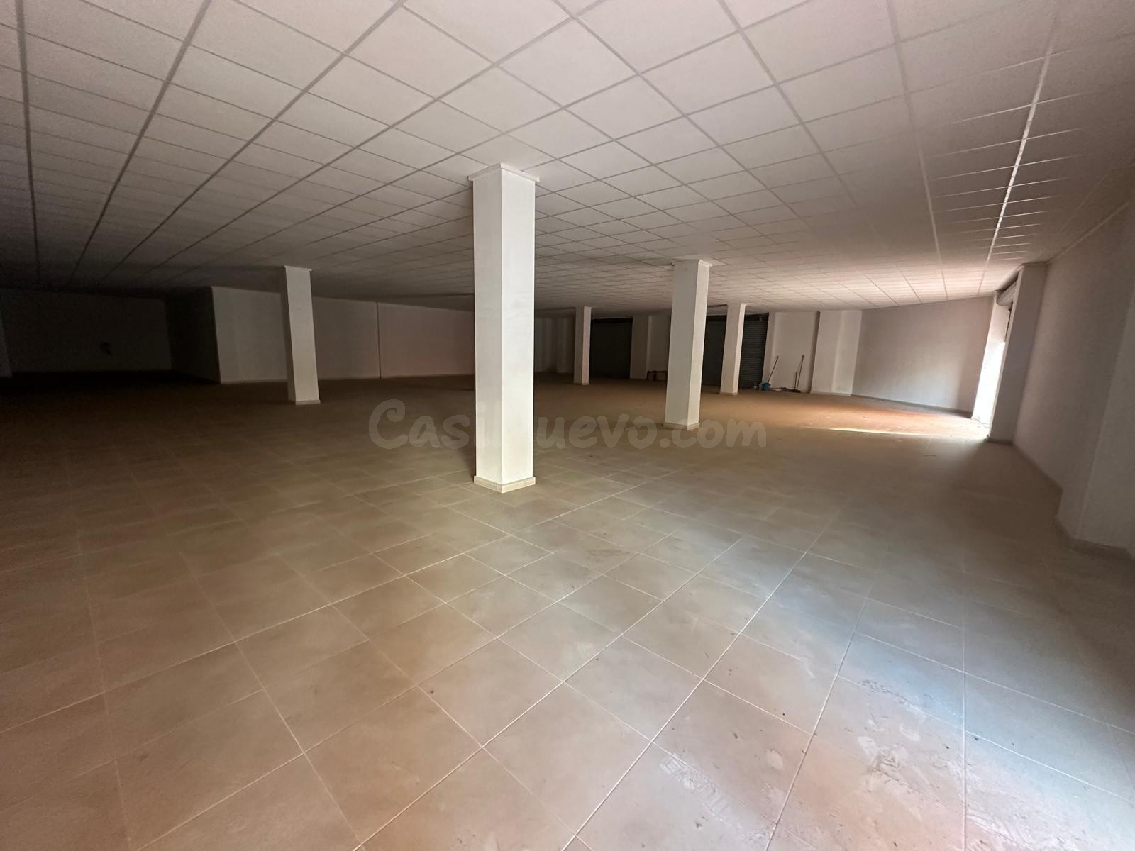 LOCAL COMERCIAL EN ALQUILER - foto 5