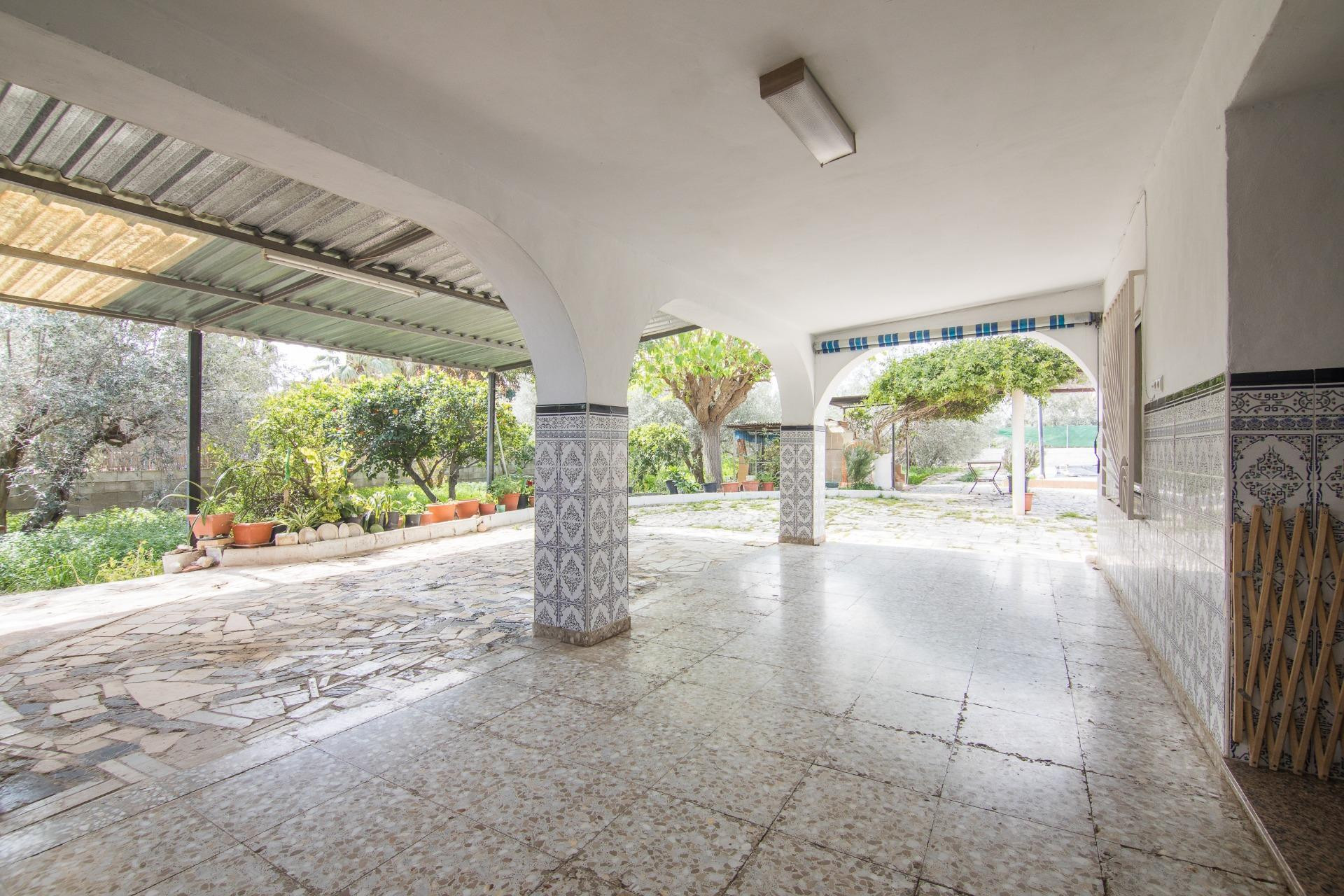 VIVE CON CALIDAD!!! A UN PASO DE ELCHE  PRECIOSO CHALET PARE