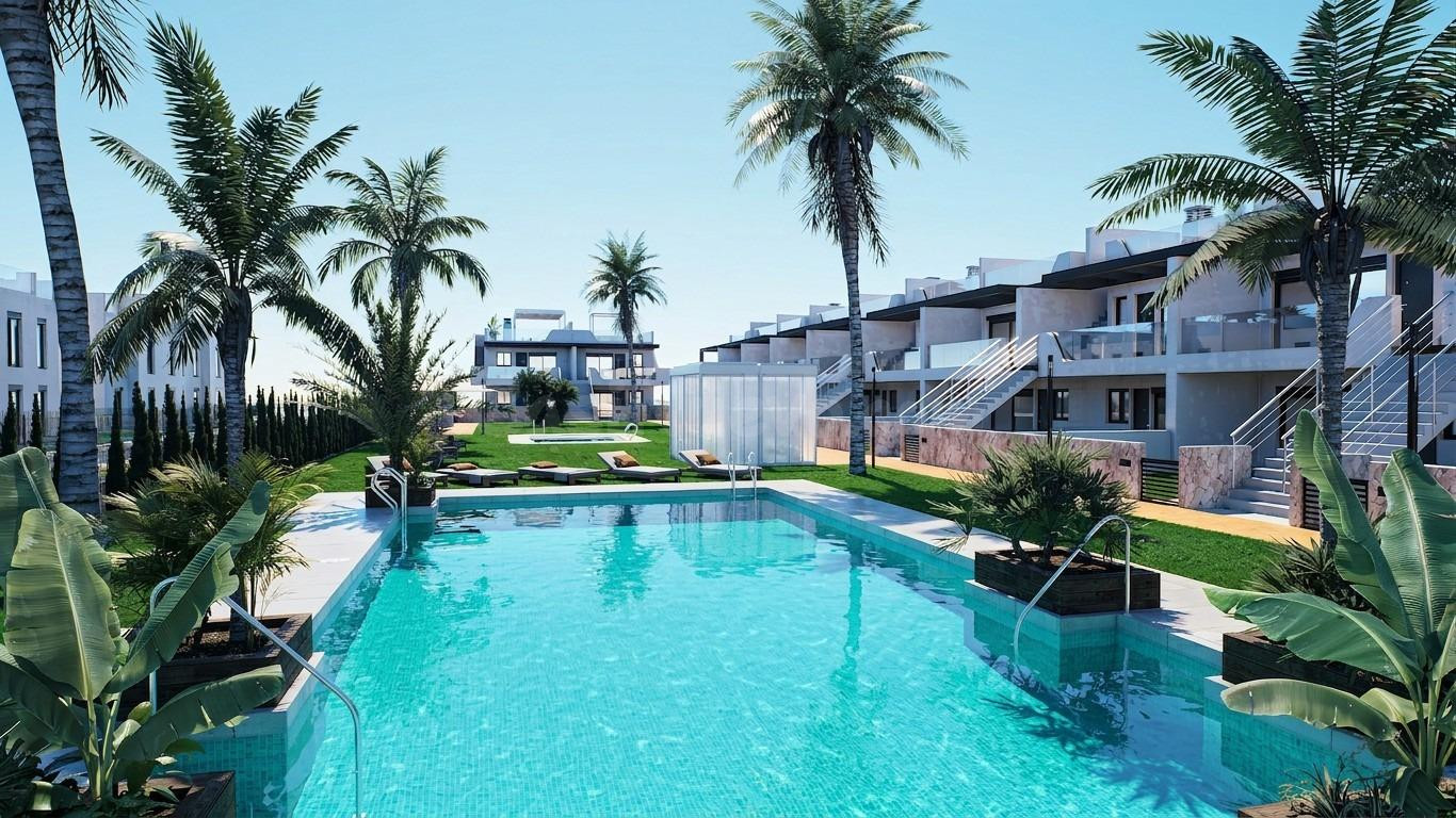 Bungalows de nueva construcción con jardín o solárium cerca 