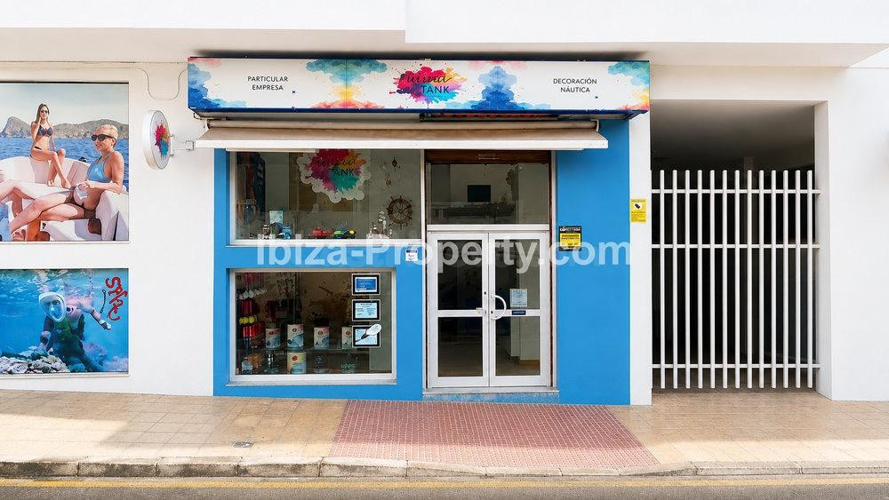 VENTA – Amplio local comercial de 113 m2 en el centro de San