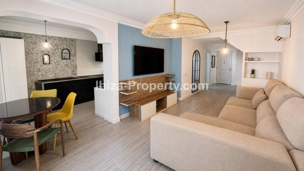 VENTA - Adosado con jardín privado en Es Viver - foto 4