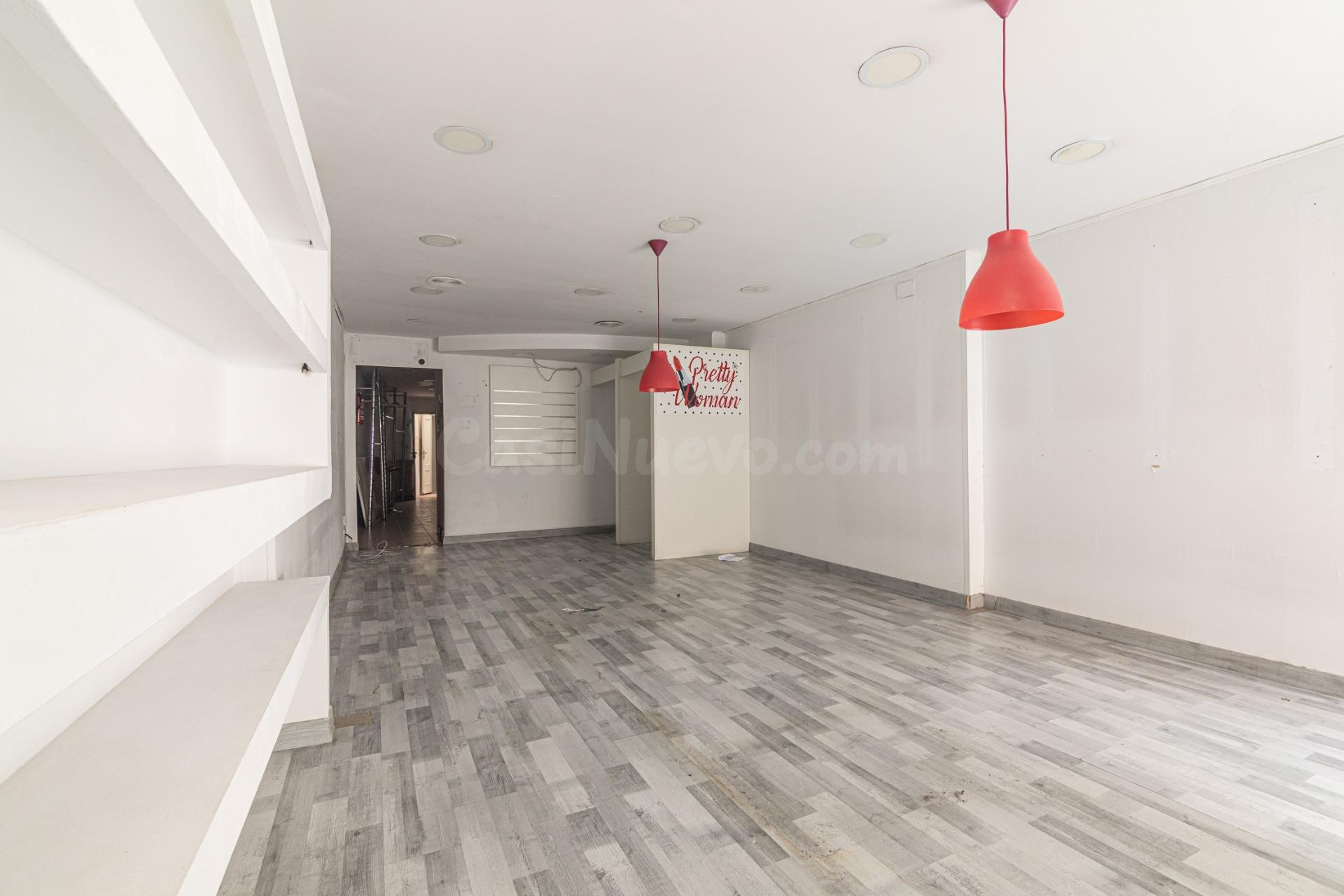 LOCAL EN VENTA JUNTO A LA AVENIDA LIBERTAD - foto 5