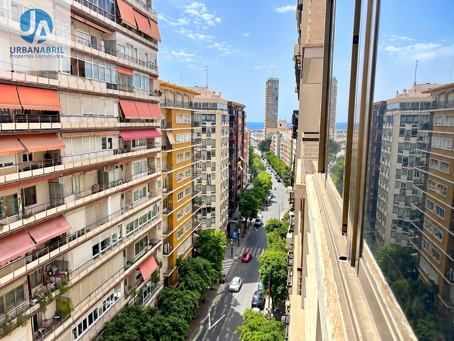 GRAN PISO EN EL CORAZÓN DE ALICANTE - foto 3