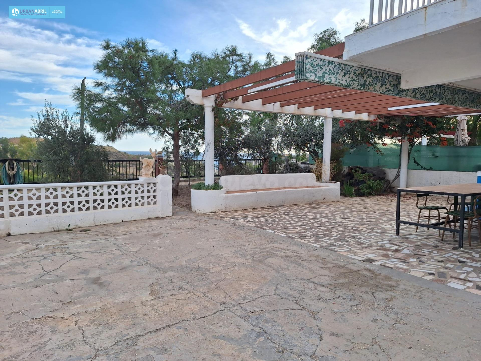 Amplio chalet en venta en El Campello - Pueblo Acantilado - foto 2