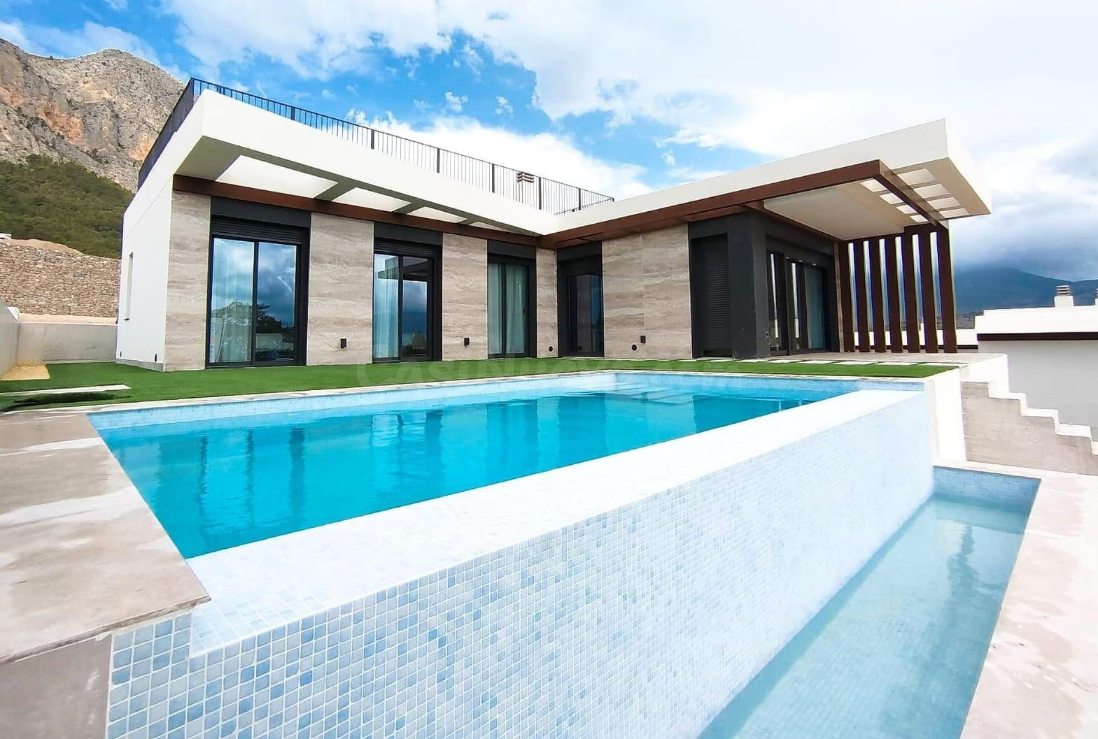 VILLAS DE OBRA NUEVA EN POLOP