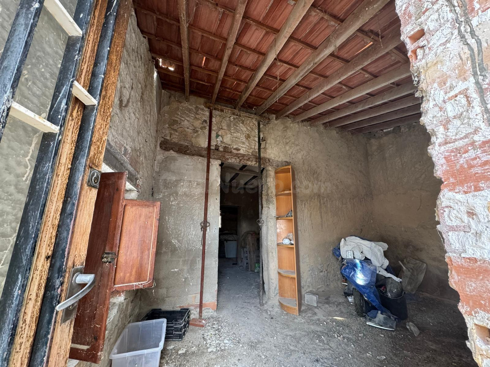 Casa para reformar con proyecto previo en Monóvar - foto 4