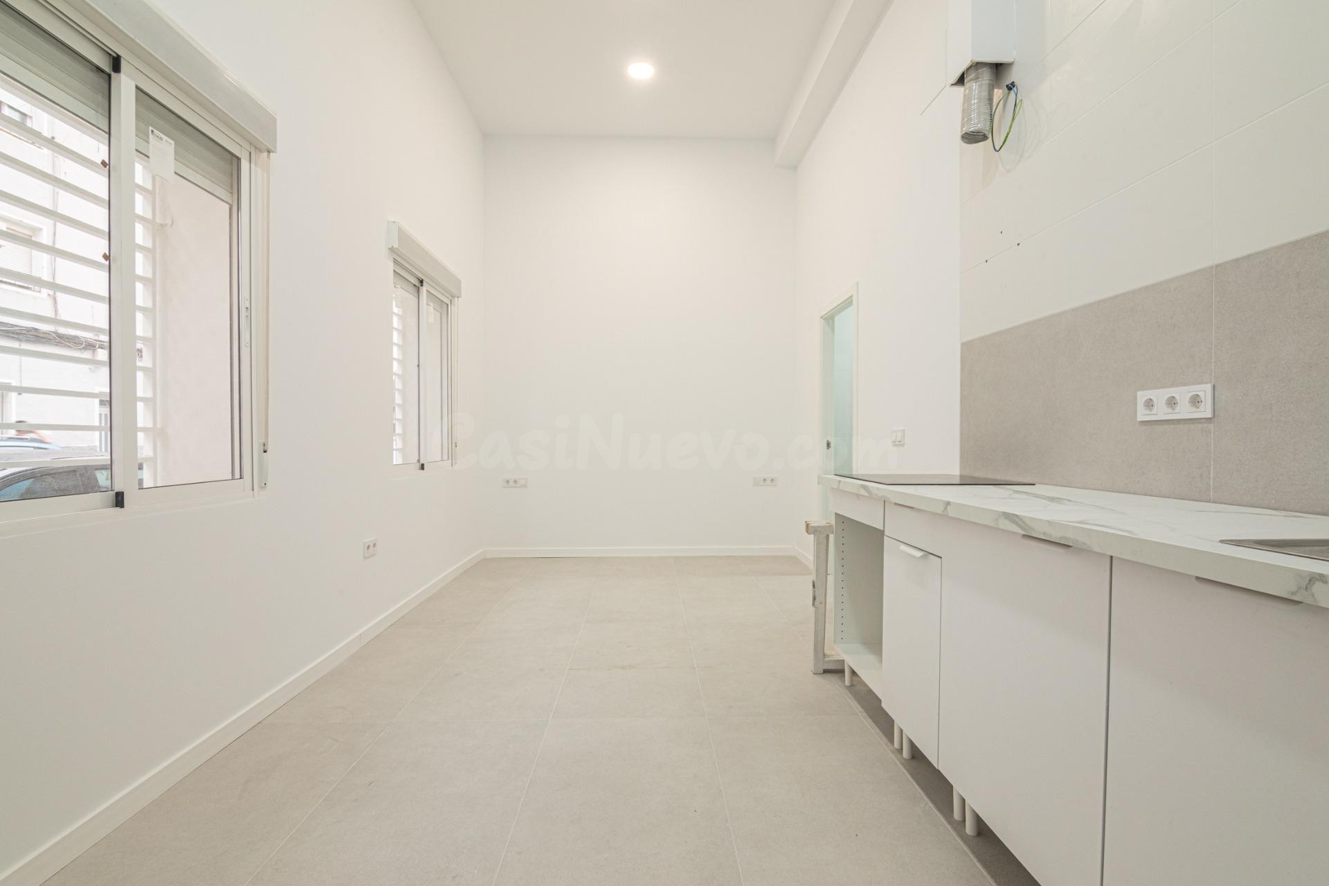 PLANTA BAJA EN VENTA EN CALLE DIAGONAL NUEVA A ESTRENAR - foto 2