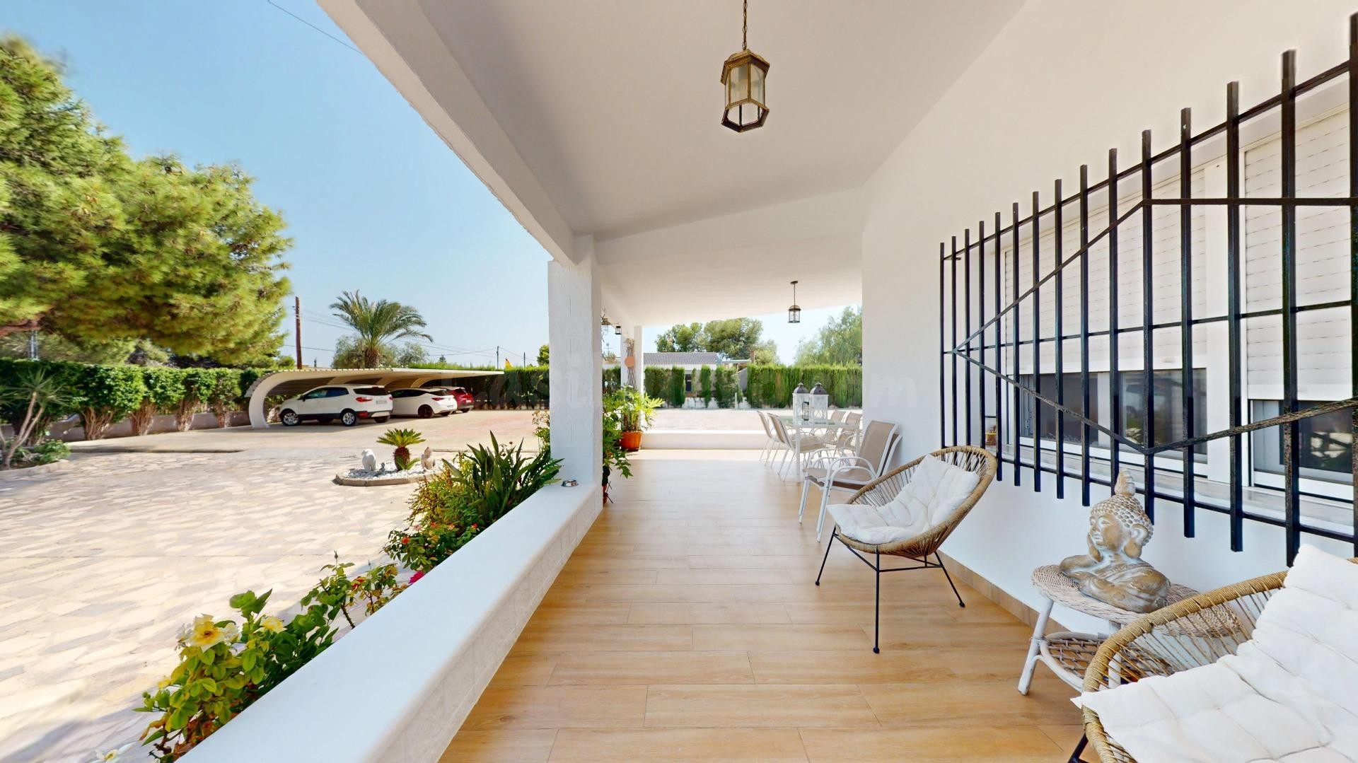 SIENTE CALMA , LIBERTAD Y PRIVACIDAD EN ESTE CHALET A 10 MIN