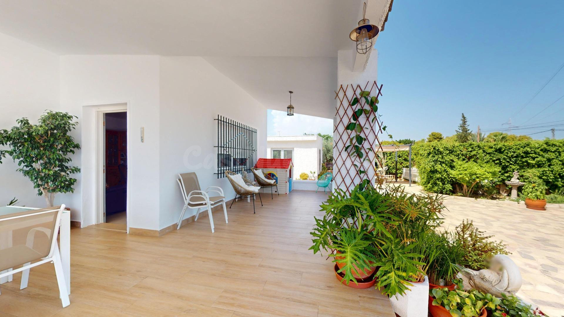 SIENTE CALMA , LIBERTAD Y PRIVACIDAD EN ESTE CHALET A 10 MIN - foto 2
