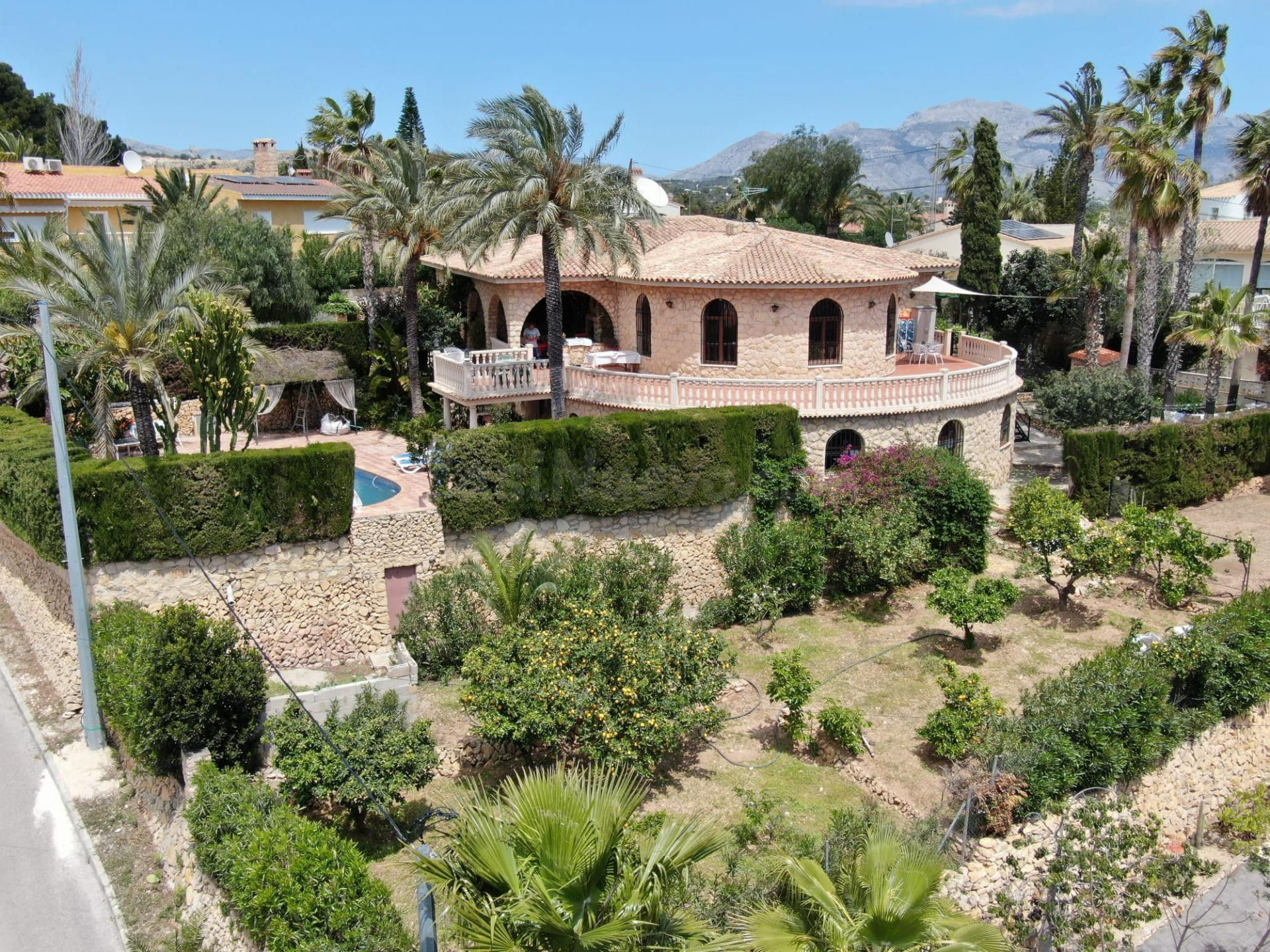 ELEGANTE VILLA - foto 2