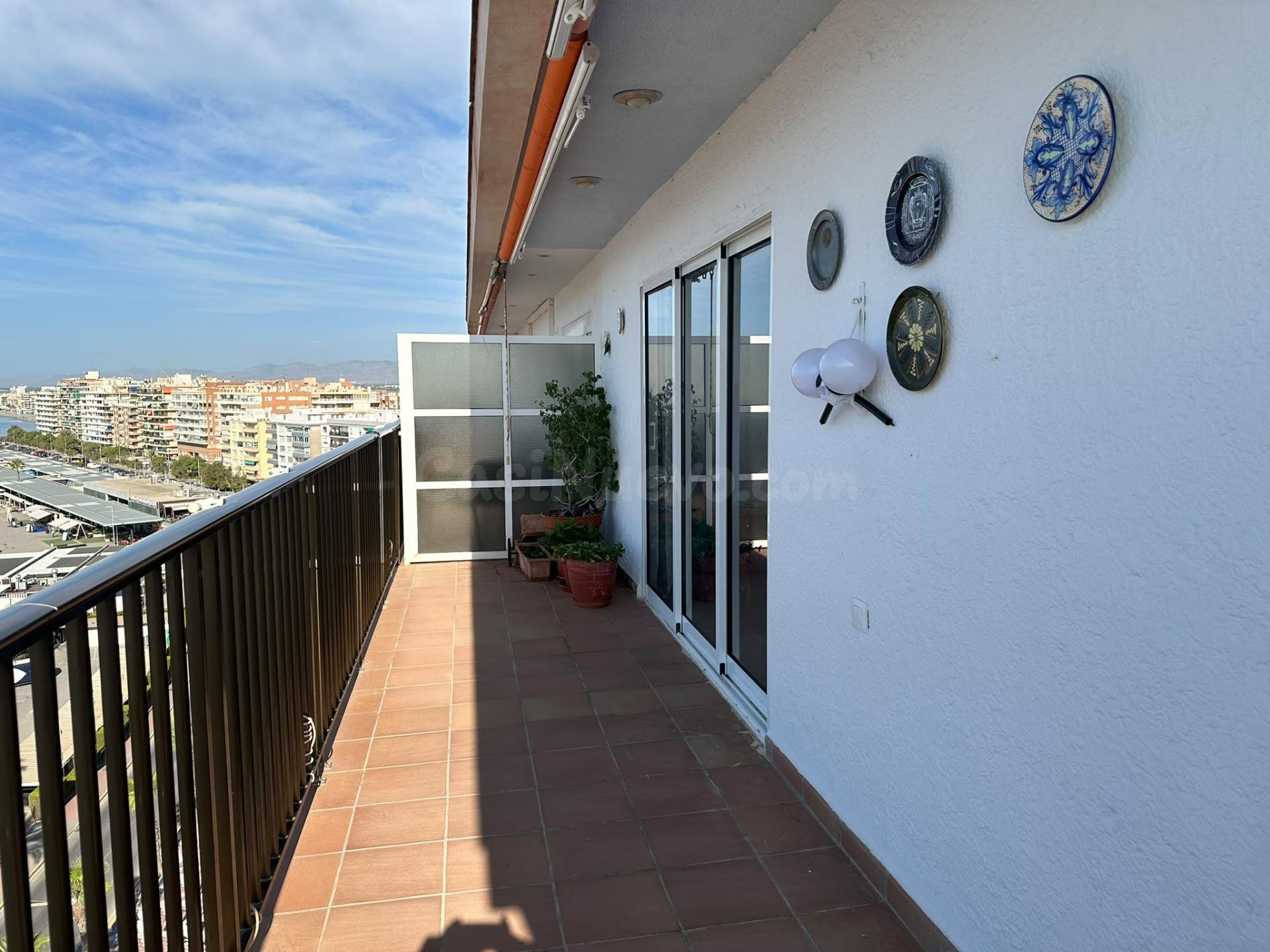 PROPIEDAD ESPECIAL PARA QUIENES BUSCAN ESPACIO, TERRAZA, VIS - foto 3