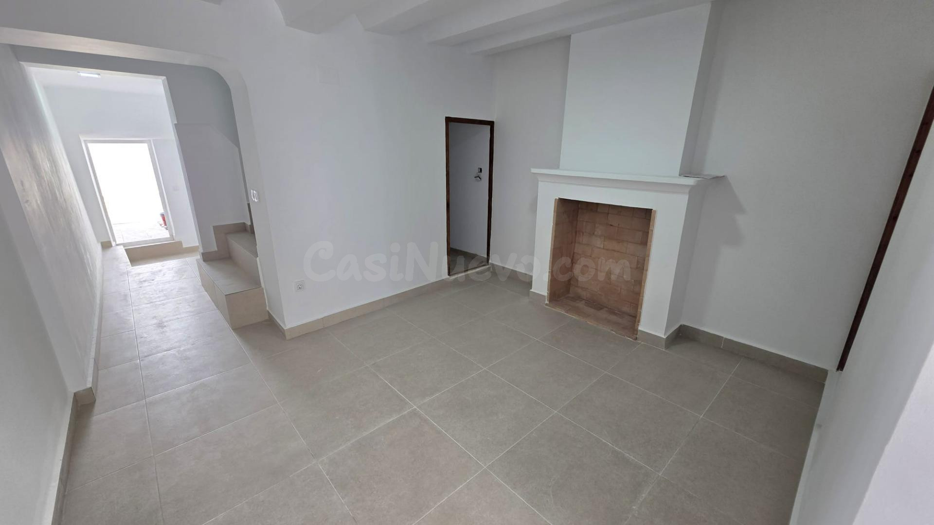 ✨ CASA ADOSADA TOTALMENTE REFORMADA A ESTRENAR EN EL CENTRO  - foto 2