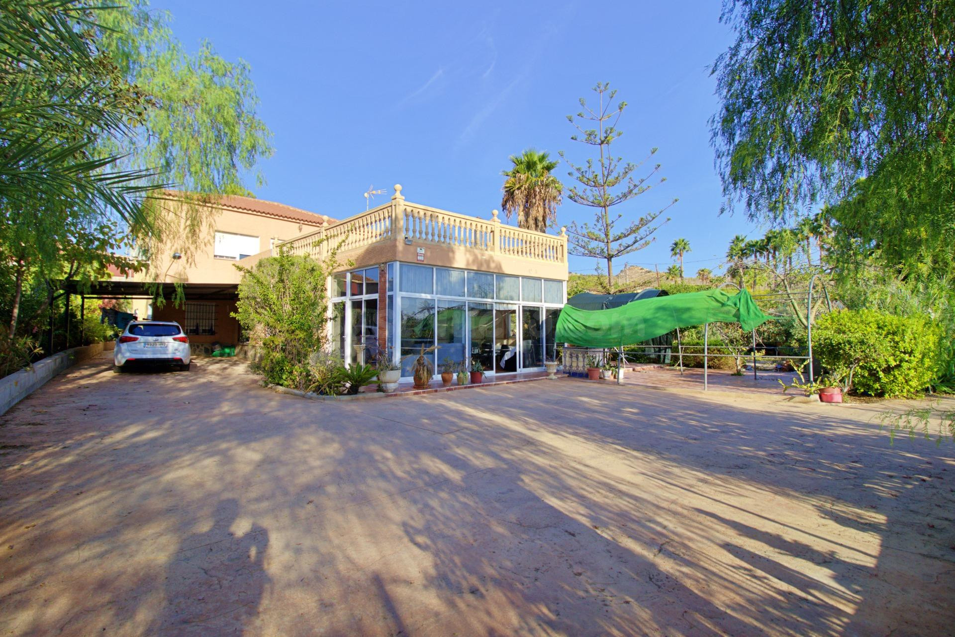 Impresionante Chalet en Elche Pedanías - Con Piscina y Ampli - foto 3