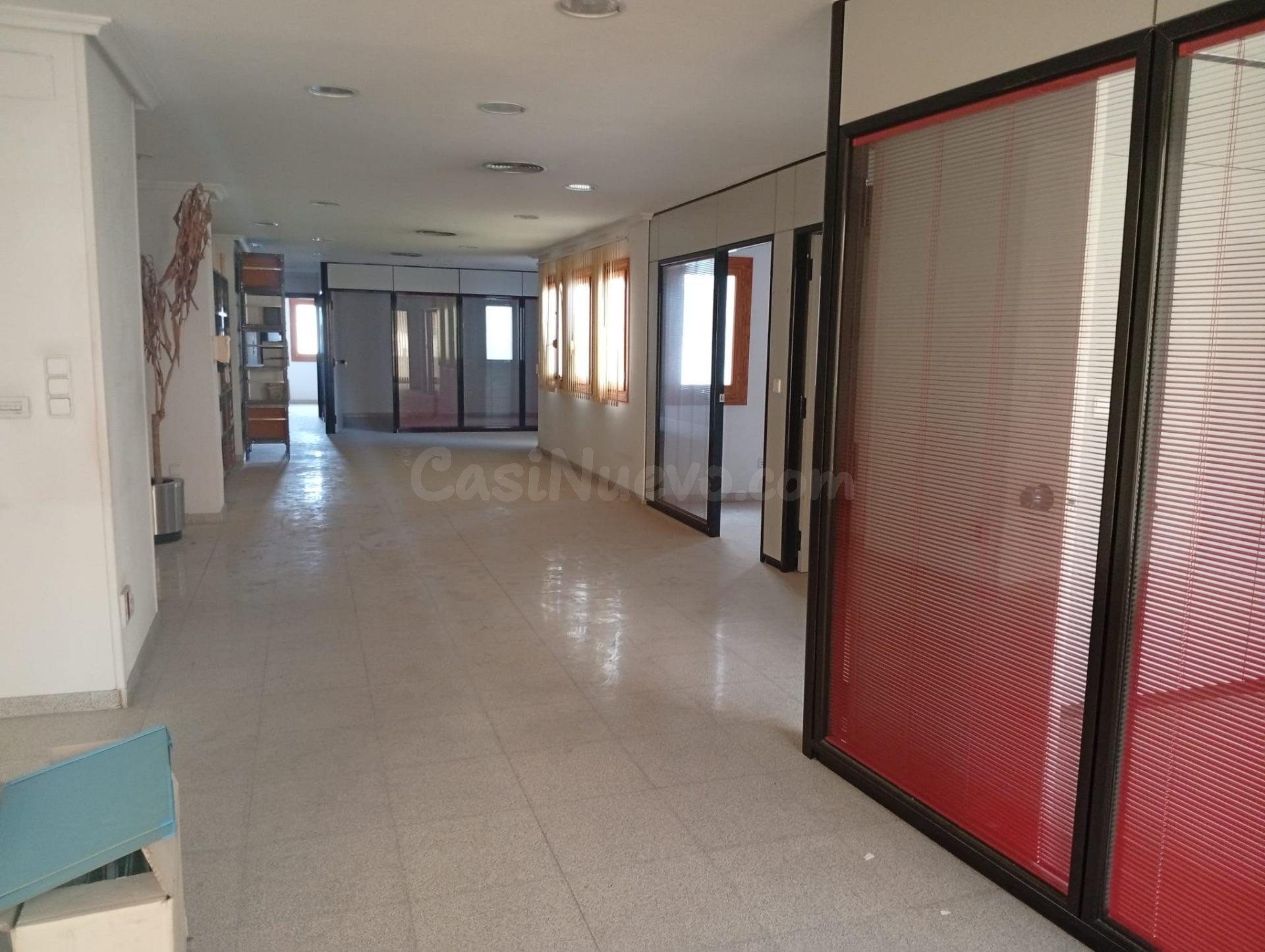 Centro de oficinas luminoso, diáfano y ampliable en pleno ce - foto 2