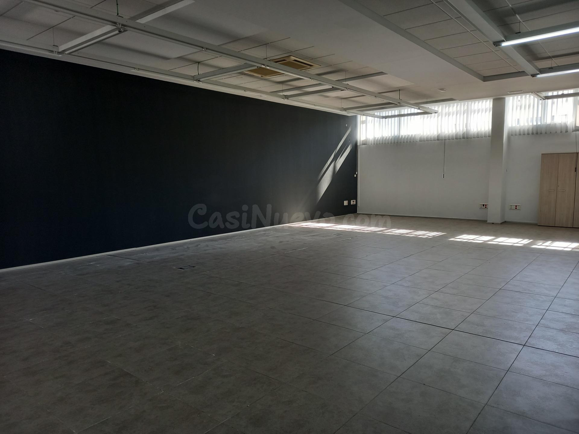 SE ALQUILA NAVE - foto 3