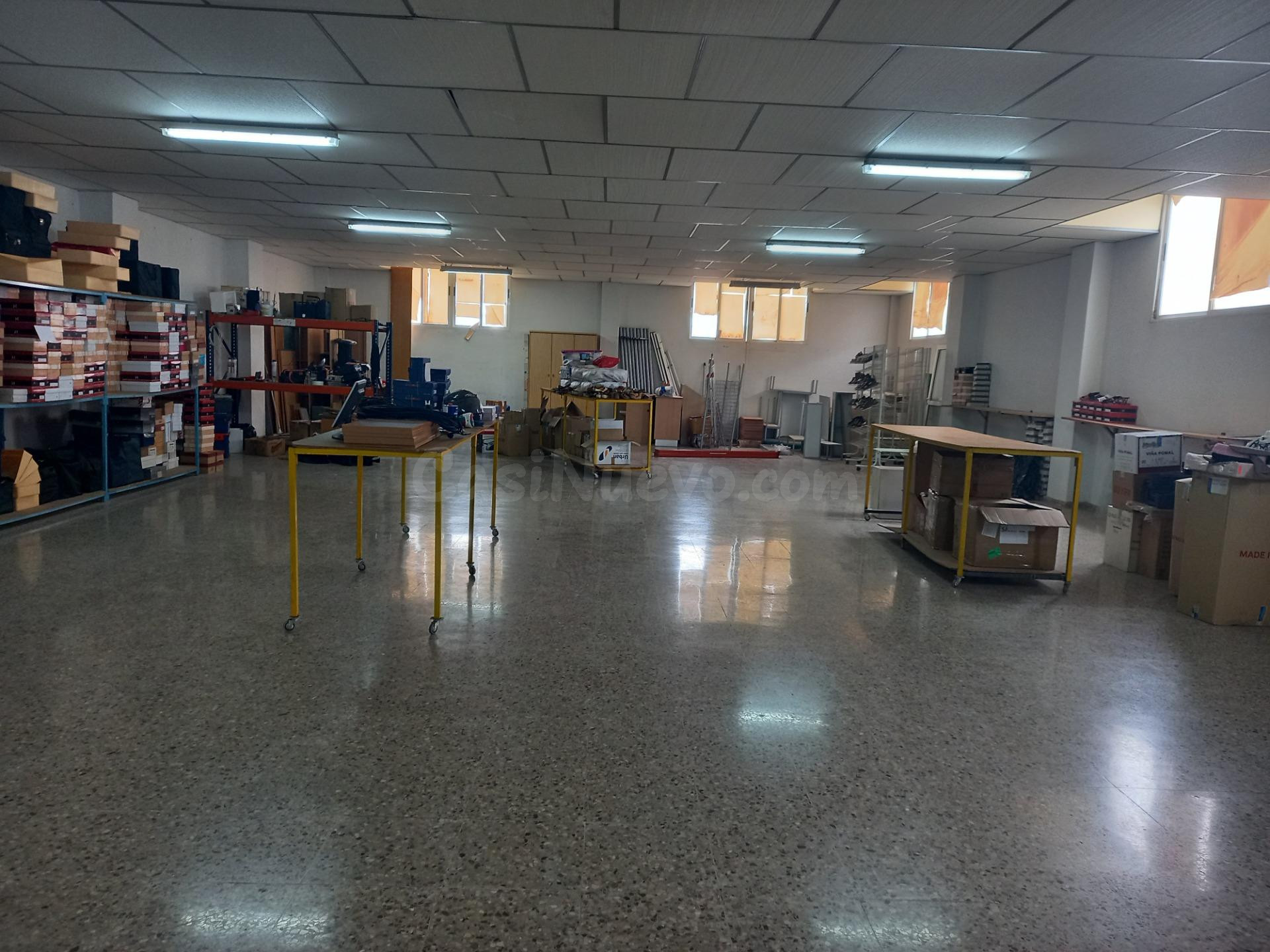 SE ALQUILA NAVE - foto 2