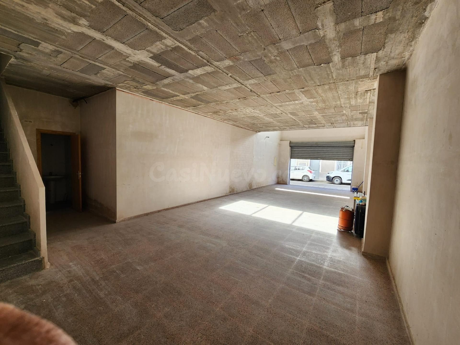✨ Local/Garaje de 139 m2 con posibilidad de cambio de uso a  - foto 2