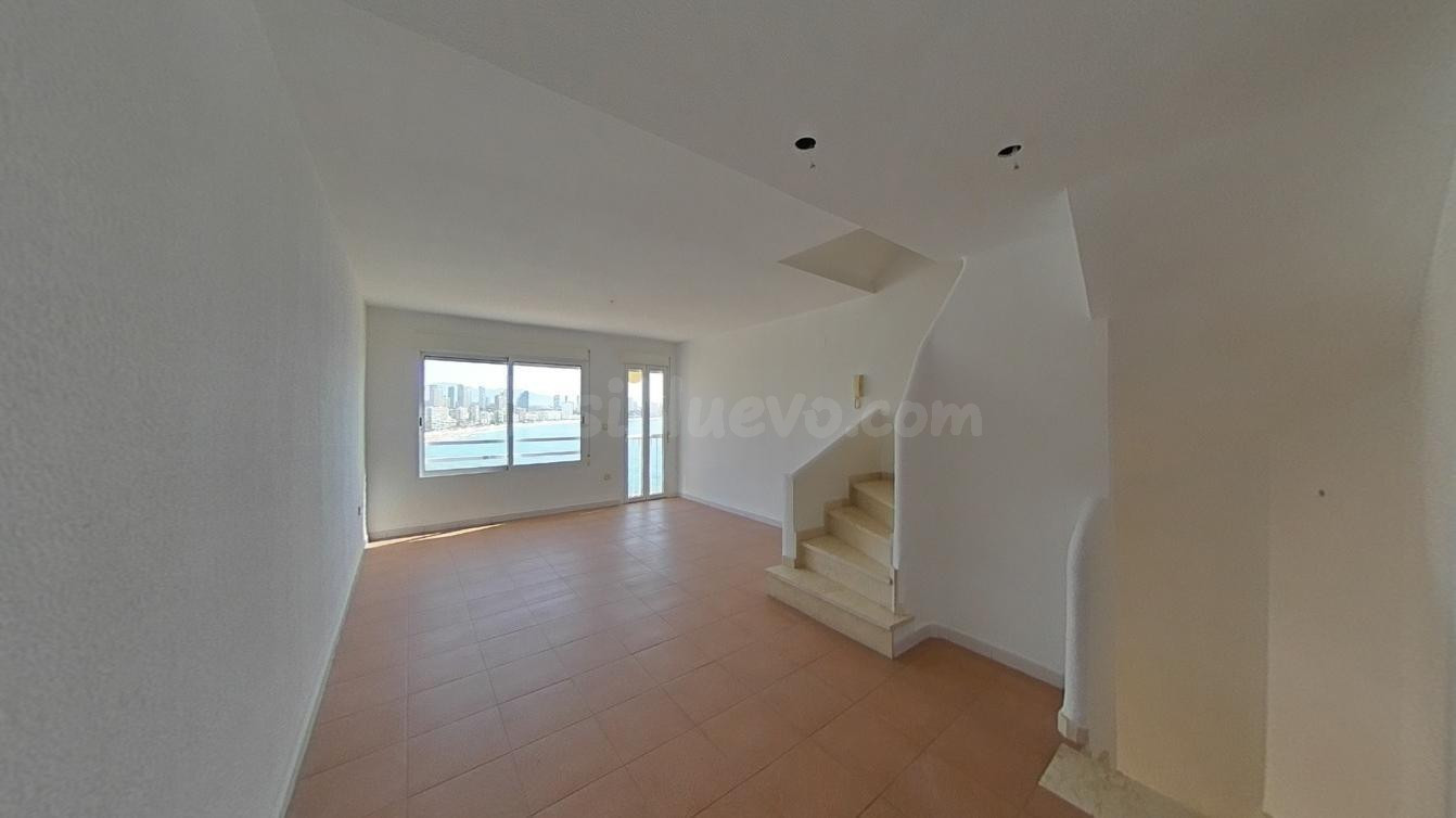 Planta baja en La Cala de Finestrat, Benidorm: espacio, comodidad y una ubicación privilegiada ✨