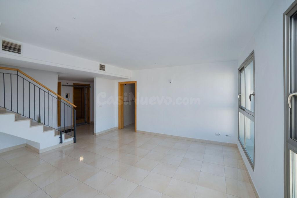 ✨ Elegante piso en Alicante con piscina, gimnasio y garaje | ¡Listo para entrar a vivir! ✨