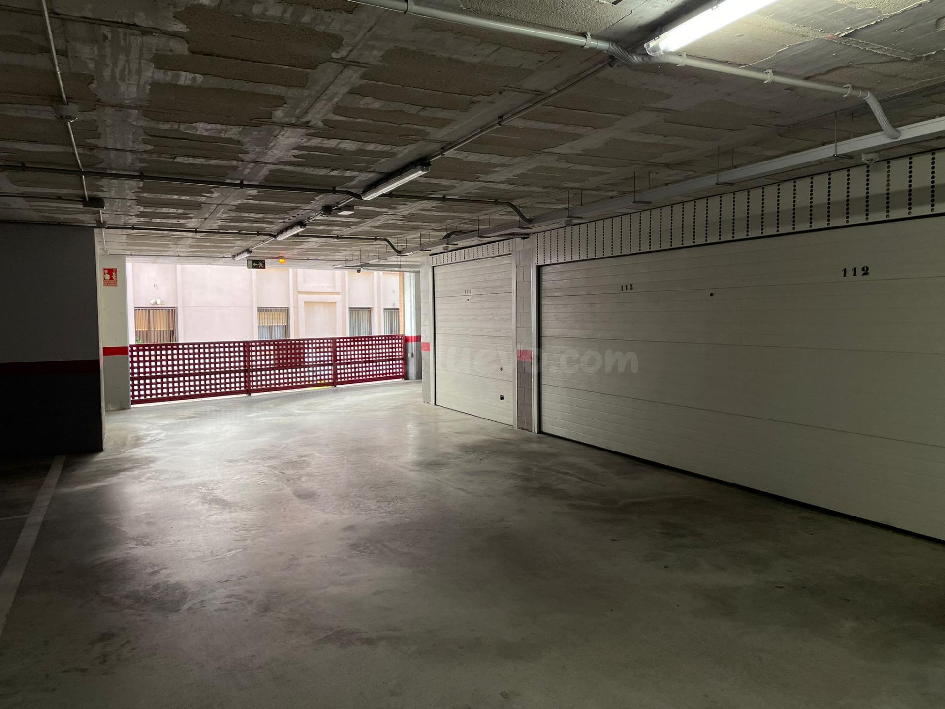 Plaza de garaje cabinada en venta en  Benidorm, centro. - foto 3